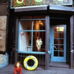 Civilian Warfare Studio store front, 1983. Photo by Andreas Sterzing. Copyright and courtesy of the photographer.